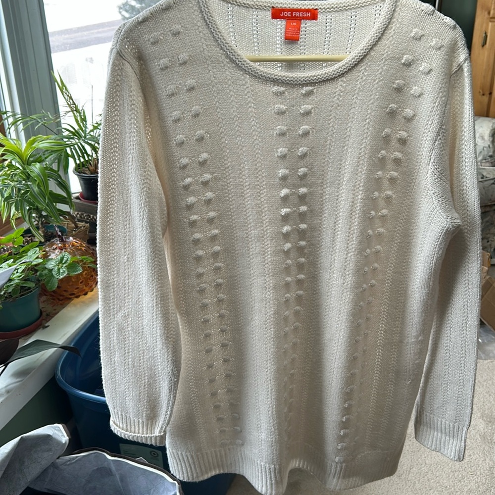 K9.      Joe Fresh Lg cream sweater